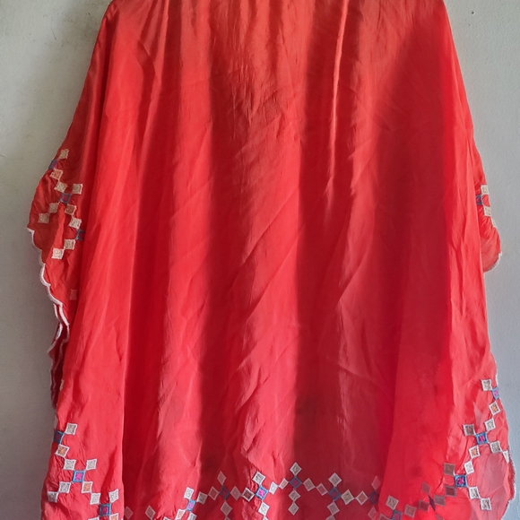 Johnny Was Coral Embroidered Dakota Poncho Style Size XL. - Picture 4 of 10
